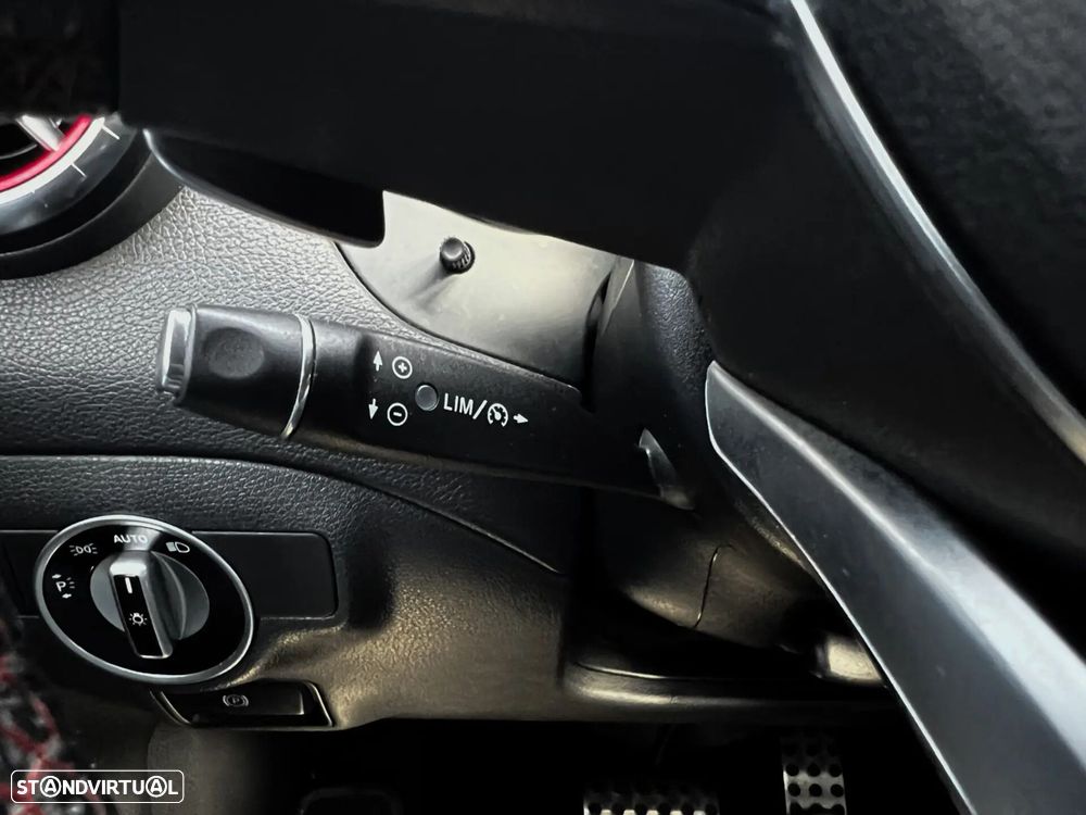 Mercedes-Benz CLA 220 d Shooting Brake AMG Line Aut. - 14