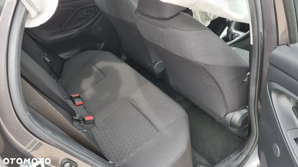 Toyota Yaris 1.5 VVT-i Style - 28