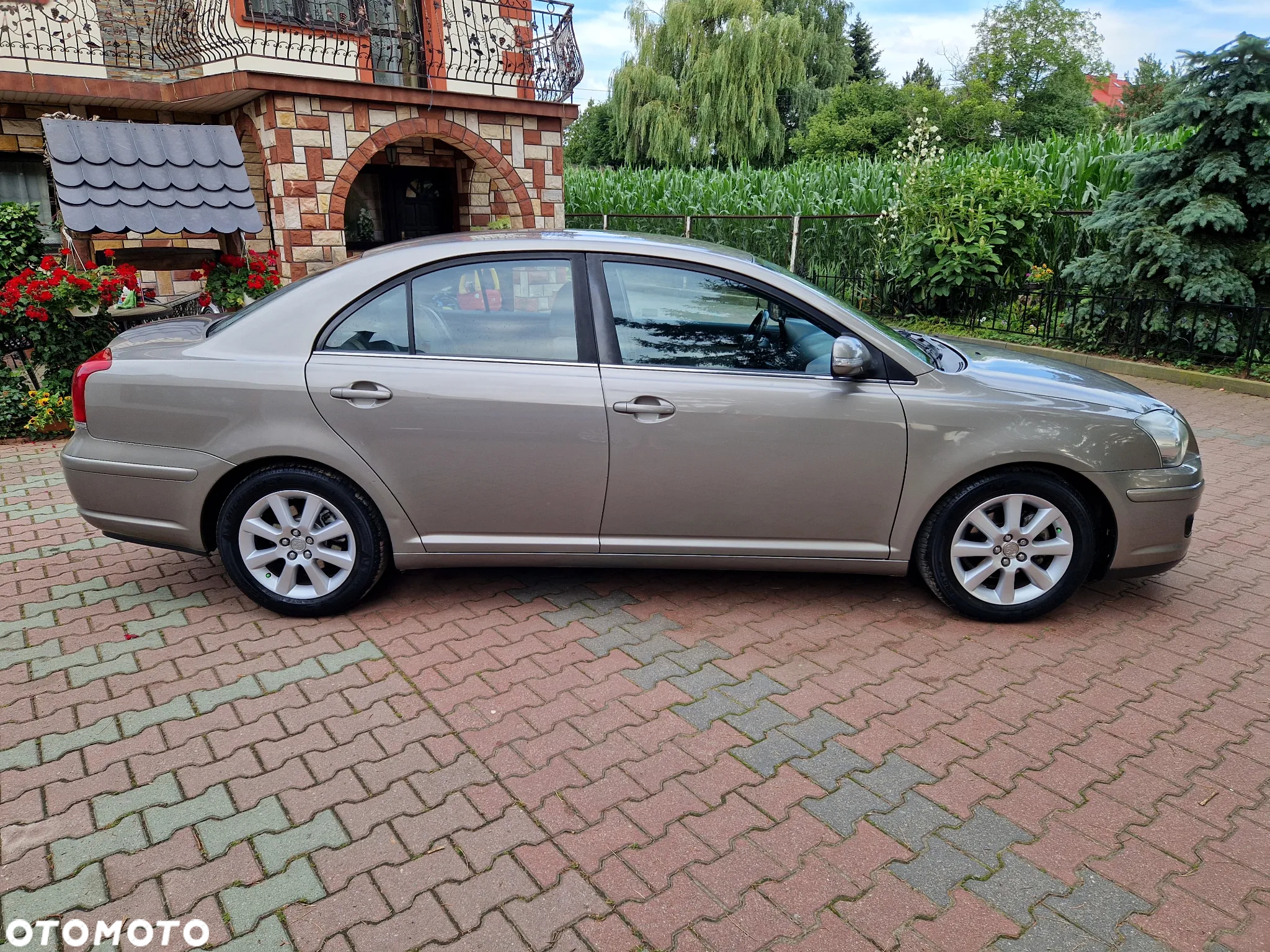 Toyota Avensis 1.8 VVT-i Sol - 39