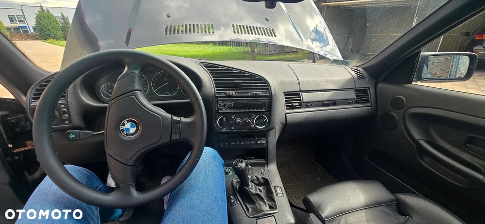 BMW Seria 3 328i - 13