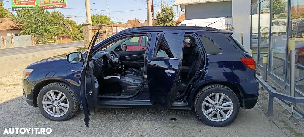 Mitsubishi ASX 1.8 DI-D 4WD Plus - 23