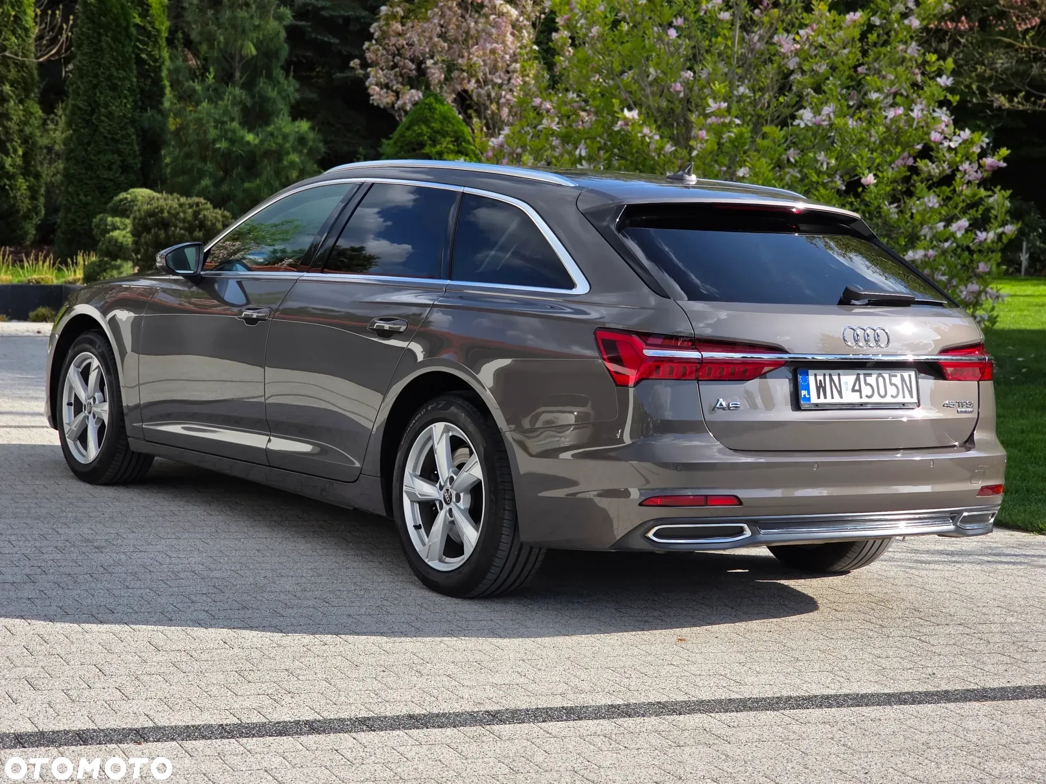 Audi A6 - 4