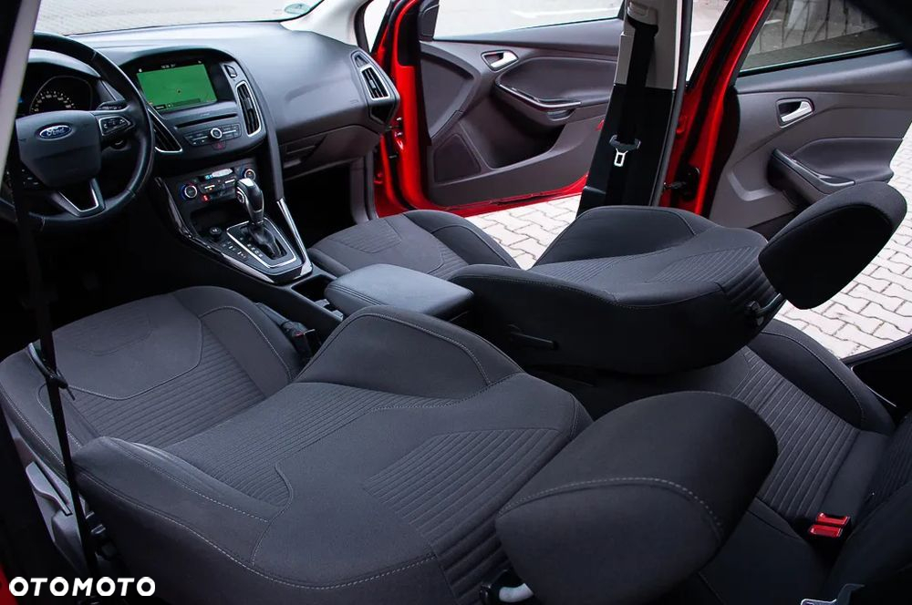 Ford Focus 1.5 EcoBlue Start-Stopp-System TITANIUM - 28