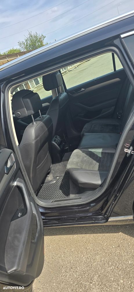 Volkswagen Passat Variant 2.0 TDI DSG Highline - 10
