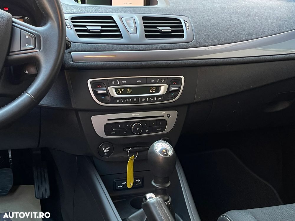 Renault Megane dCi 110 FAP LIMITED - 24