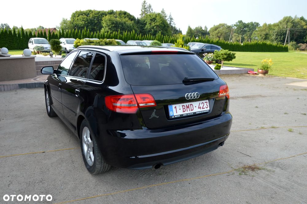 Audi A3 Sportback 1.6 TDI Attraction - 11