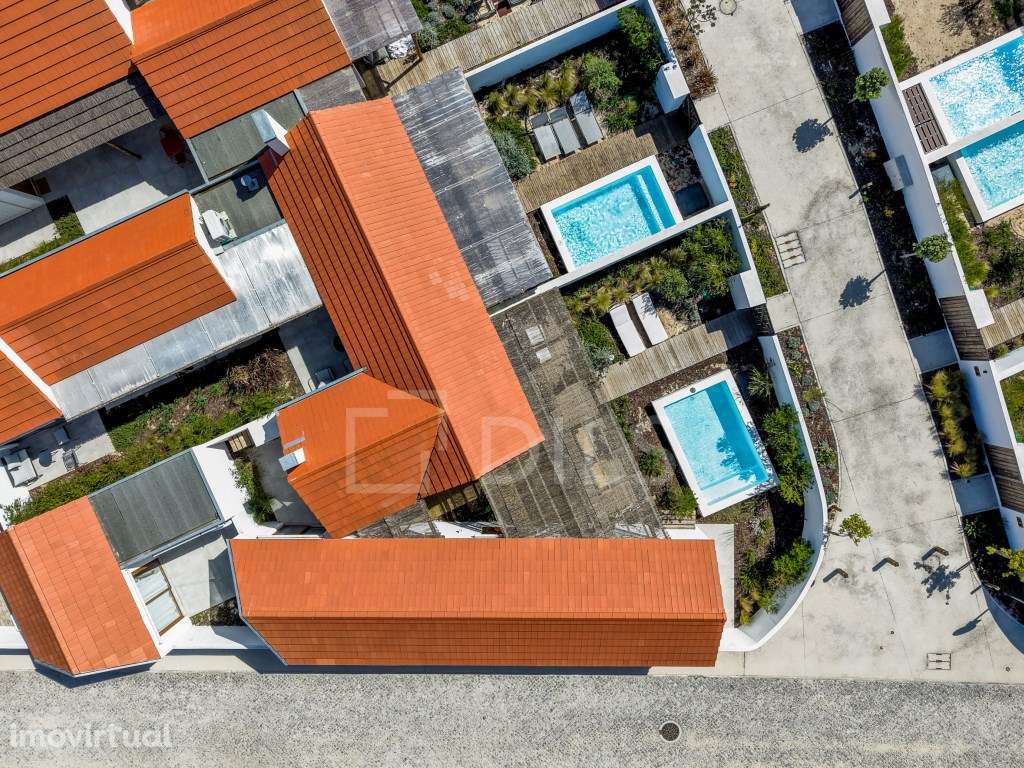 Moradia T3, nova, com jardim privativo e deck exterior, na Comporta - Grande imagem: 2/19