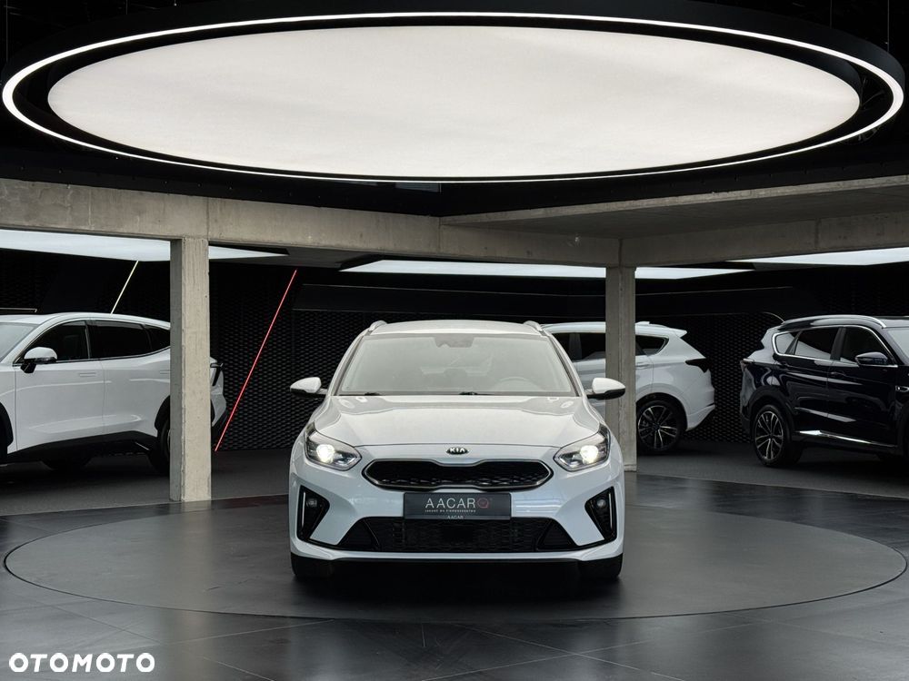 Kia Ceed 1.6 GDI PHEV L DCT - 9