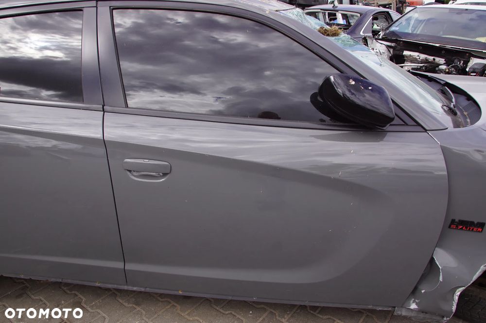 Auto na części 692106889 Dodge Charger 5.7 hemi 272 kw rocznik 2019 klapa zderzak ćwiartka drzwi deska konsola poduszka sanki maska maglownica silnik skrzynia komputer sterownik - 25