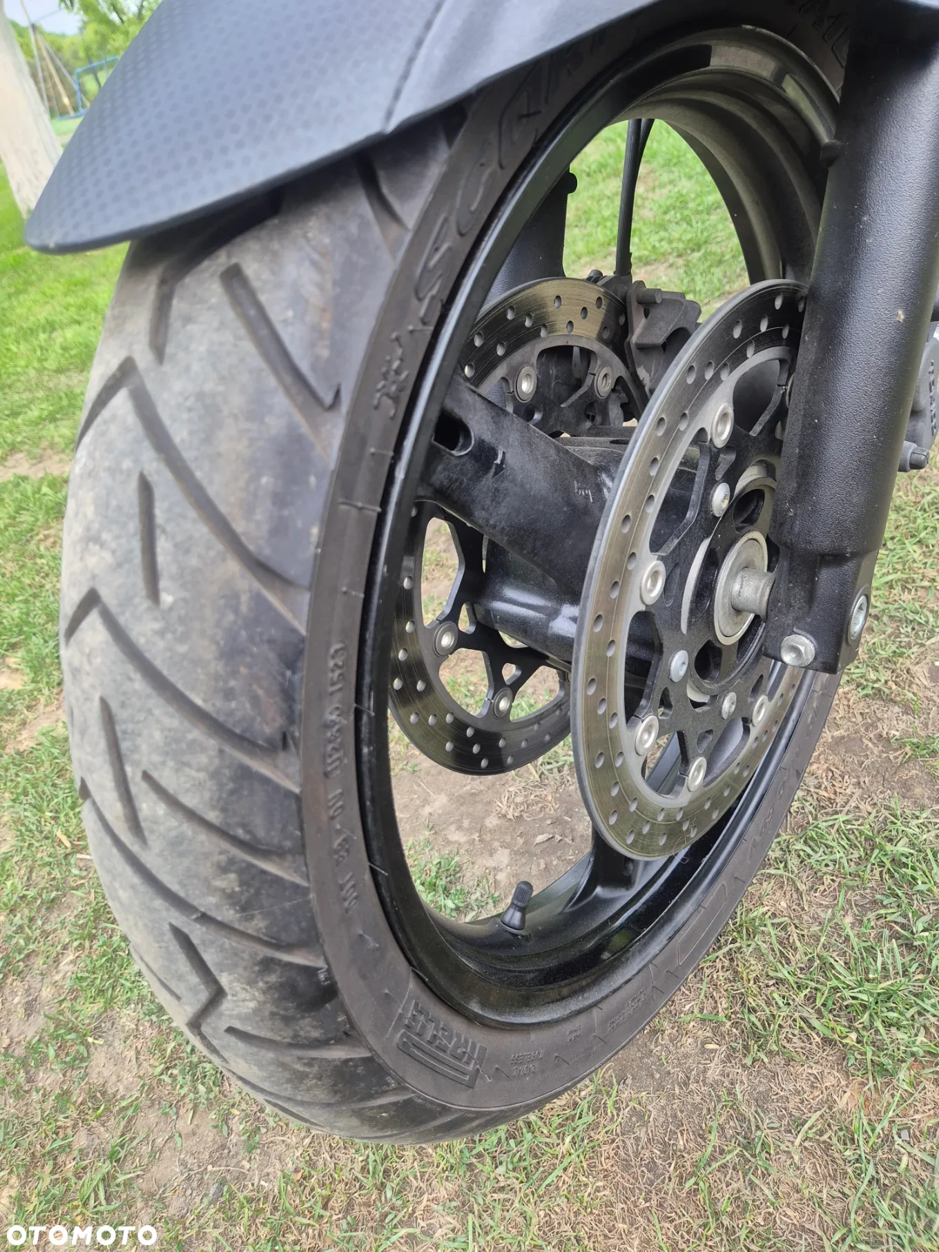 Suzuki V-STROM - 35