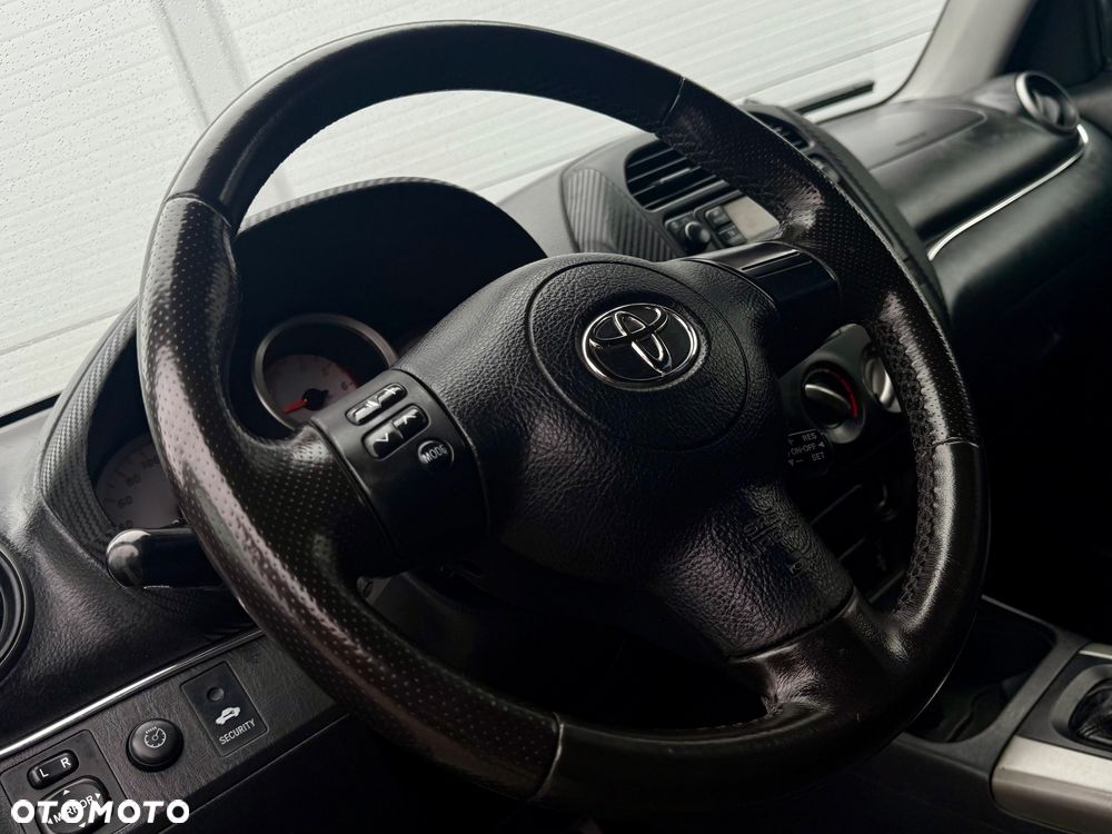 Toyota RAV4 D-4D 4x4 Edition - 35