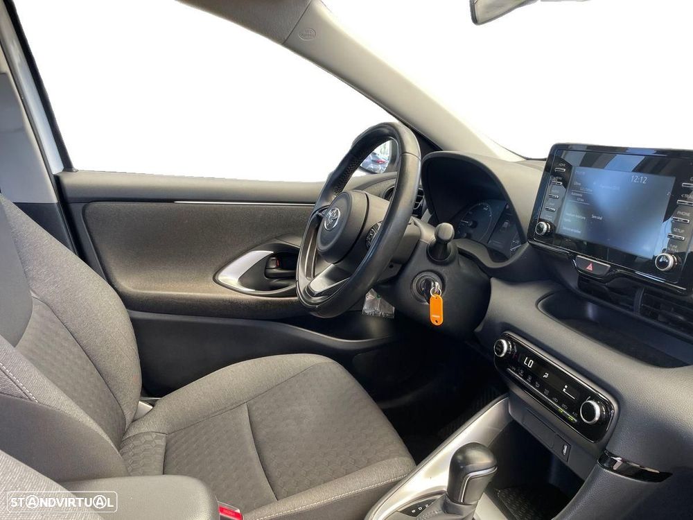 Toyota Yaris - 6