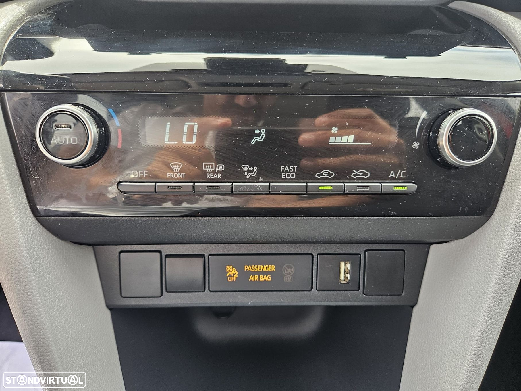 Toyota Yaris Cross 1.5 HDF Comfort Plus - 32