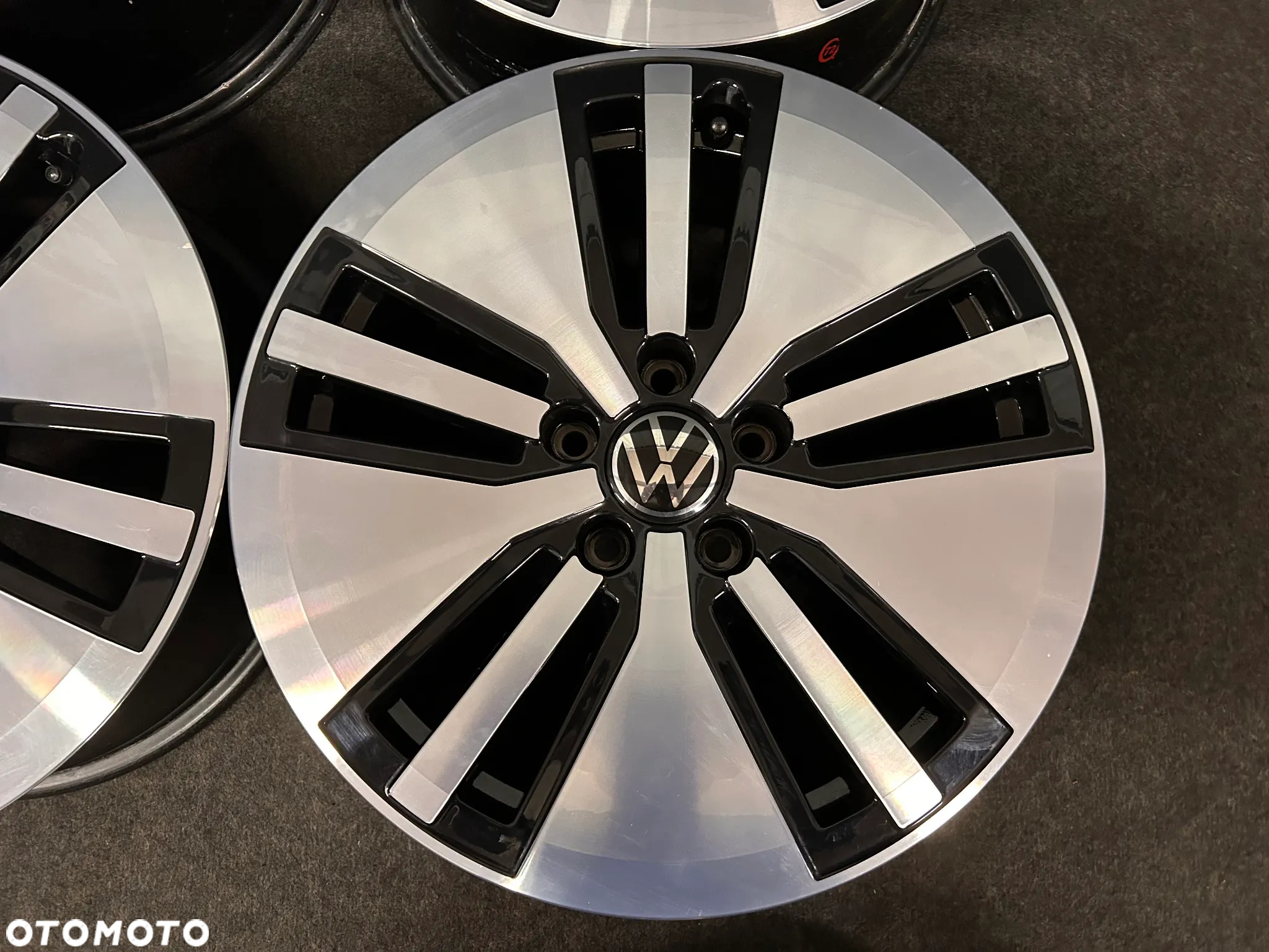 Alufelgi VW Passat B8 GTE, B7, Tiguan, Sharan, T-Roc 17 cali 5x112 4szt. ładne! - 11