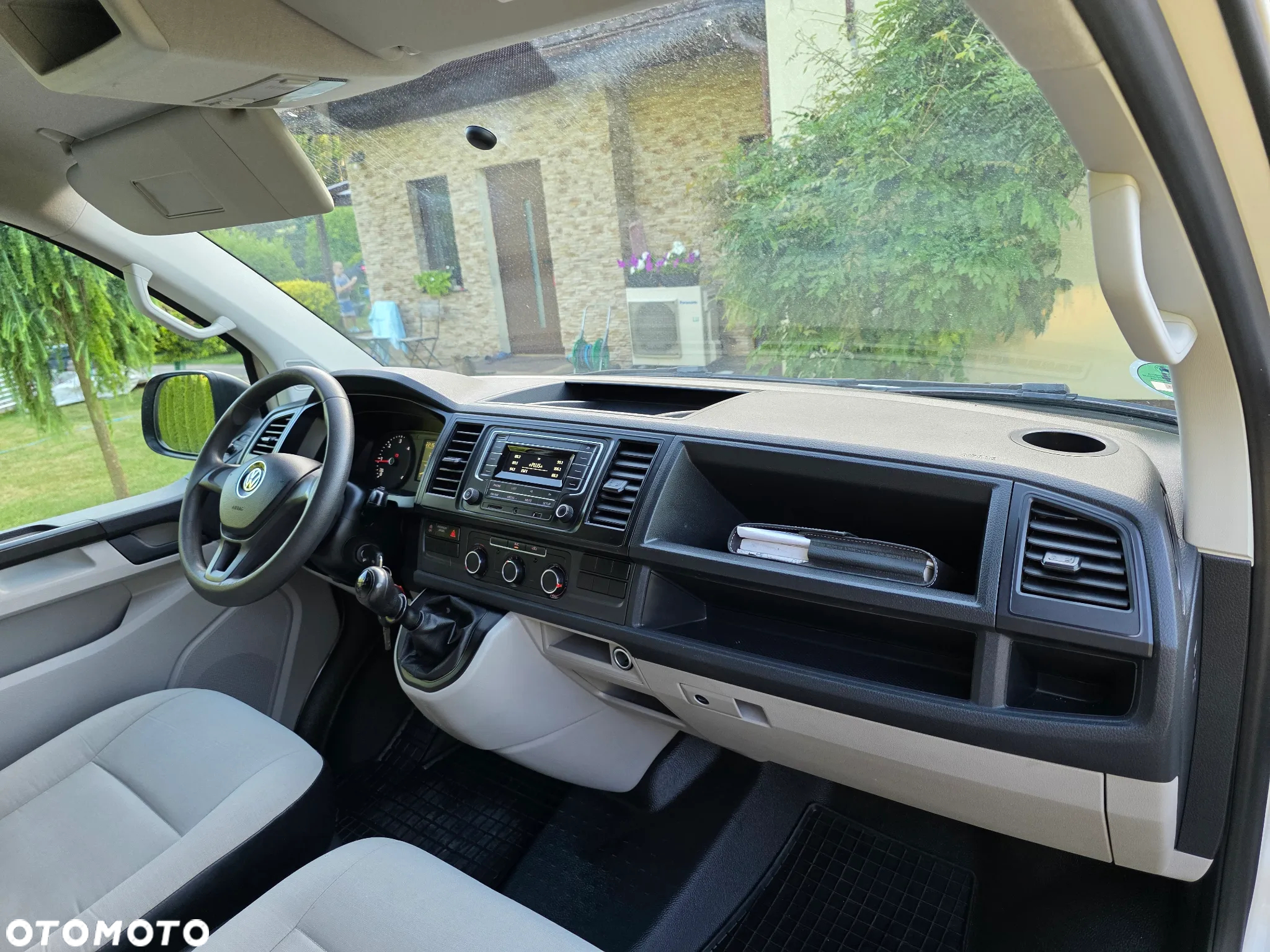 Volkswagen Transporter Long L2H1 - 16