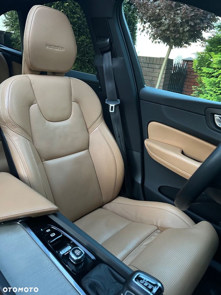 Volvo XC 60 T5 GPF AWD Inscription - 22