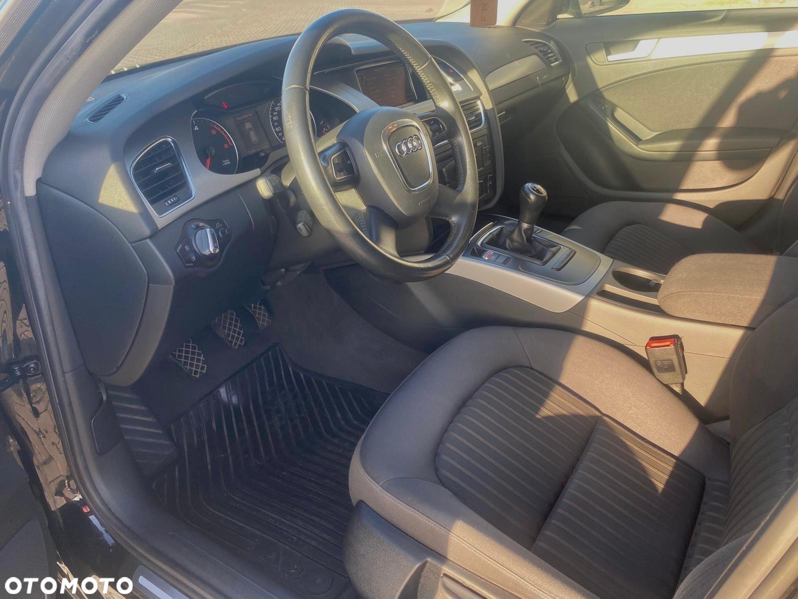 Audi A4 2.0 TDI - 9