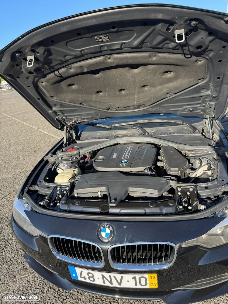 BMW 320 d Line Modern - 35