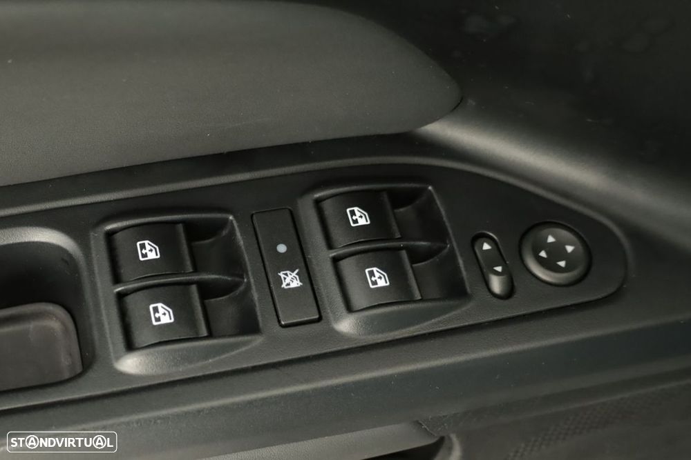 Fiat Tipo Cross 1.0 GSE T3 - 18