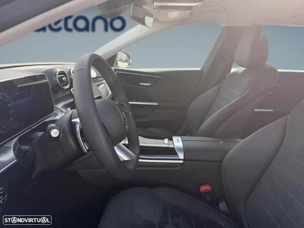 Mercedes-Benz C 300 e AMG Line - 13