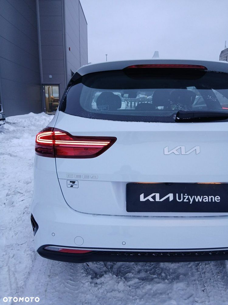 Kia Ceed 1.5 T-GDI M - 12