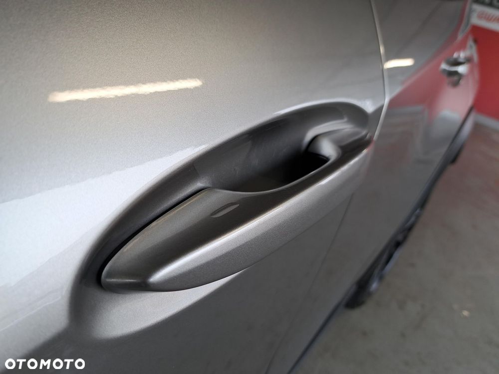 Lexus UX 250h GPF Business 2WD - 37