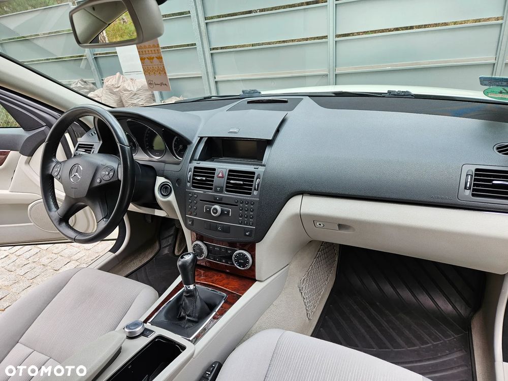 Mercedes-Benz Klasa C 200 Kompressor Elegance - 12