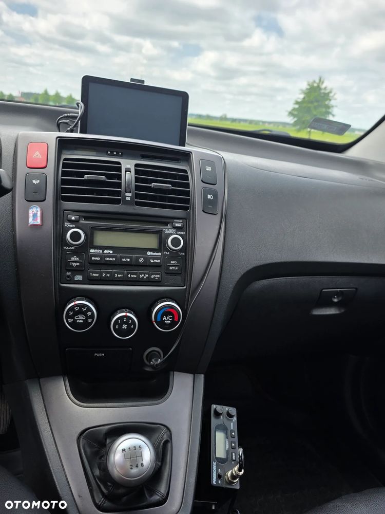 Hyundai Tucson 2.0 CRDi VGT 2WD GLS - 12