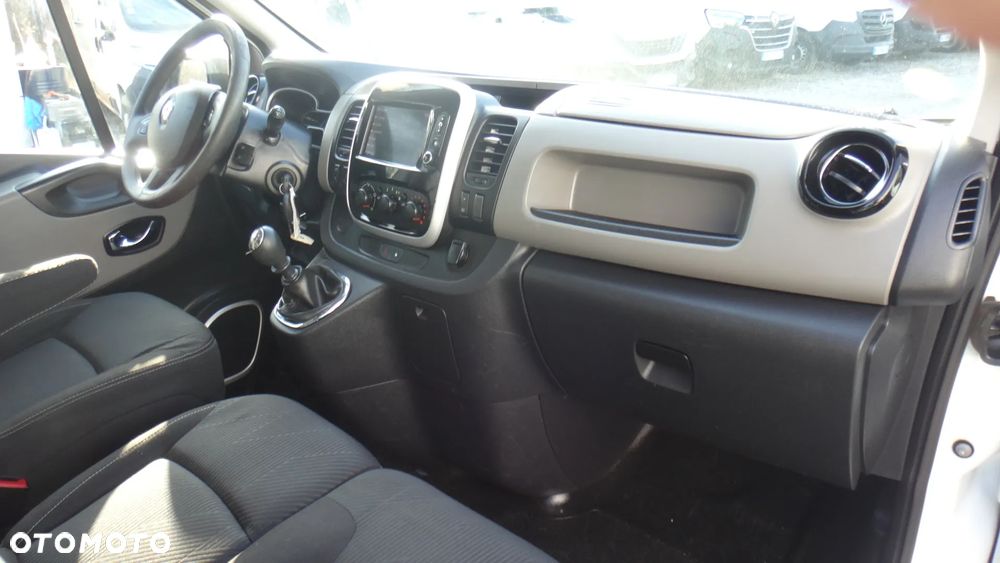 Renault Trafic - 9