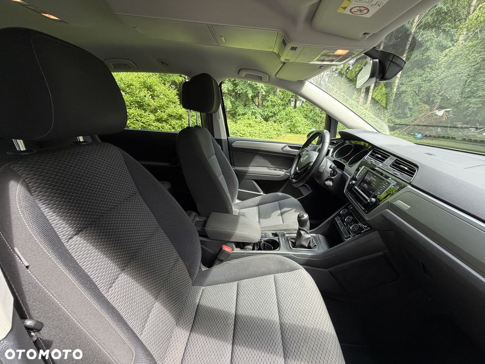 Volkswagen Touran 1.6 TDI SCR BlueMotion Technology Comfortline - 18