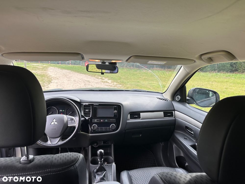 Mitsubishi Outlander 2.2 DID Intense - 12