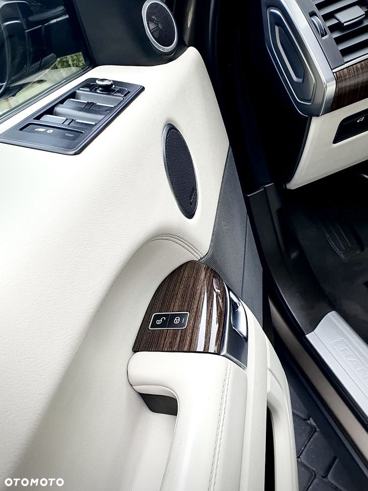 Land Rover Range Rover - 12