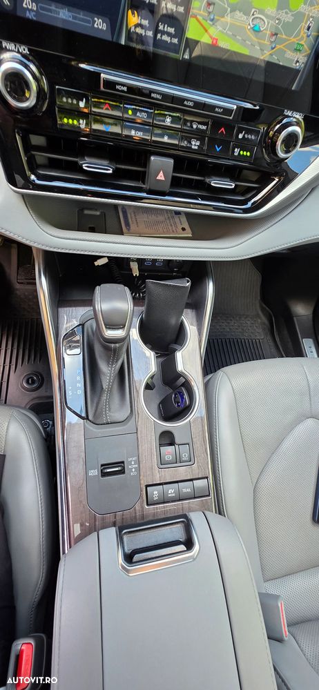 Toyota Highlander 2.5 L Dynamic Force 248CP Luxury Pearly - 8