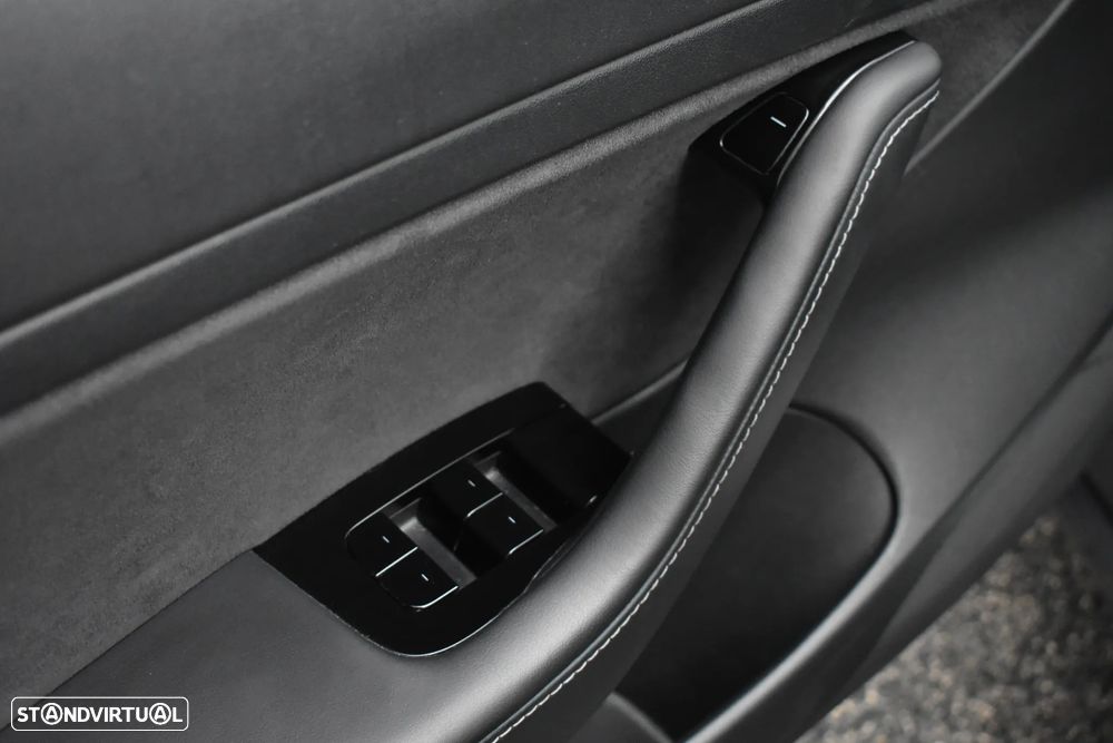 Tesla Model 3 Standard Range Plus RWD - 25