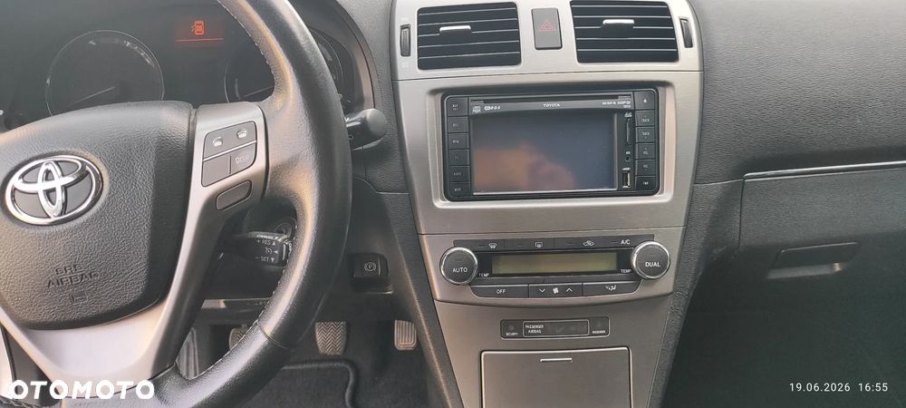 Toyota Avensis 2.2 D-4D Executive - 15