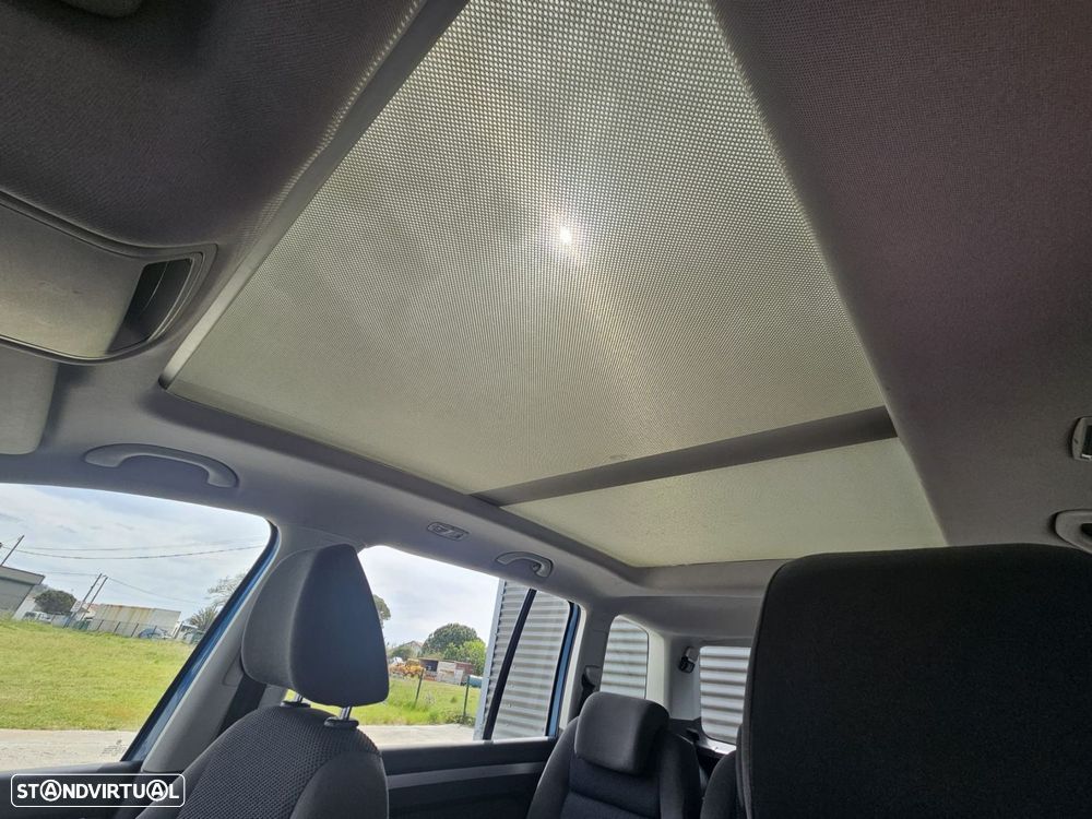 VW Touran 1.6 TDI Blue.Trendline 7L - 46