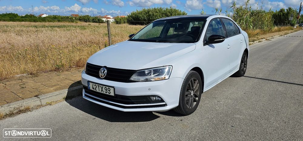 VW Jetta 2.0 TDI Confortline - 59