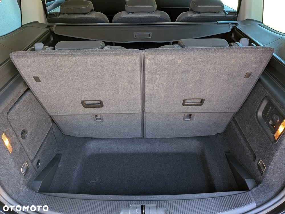 Volkswagen Sharan 2.0 TDI 4MOTION Comfortline - 31