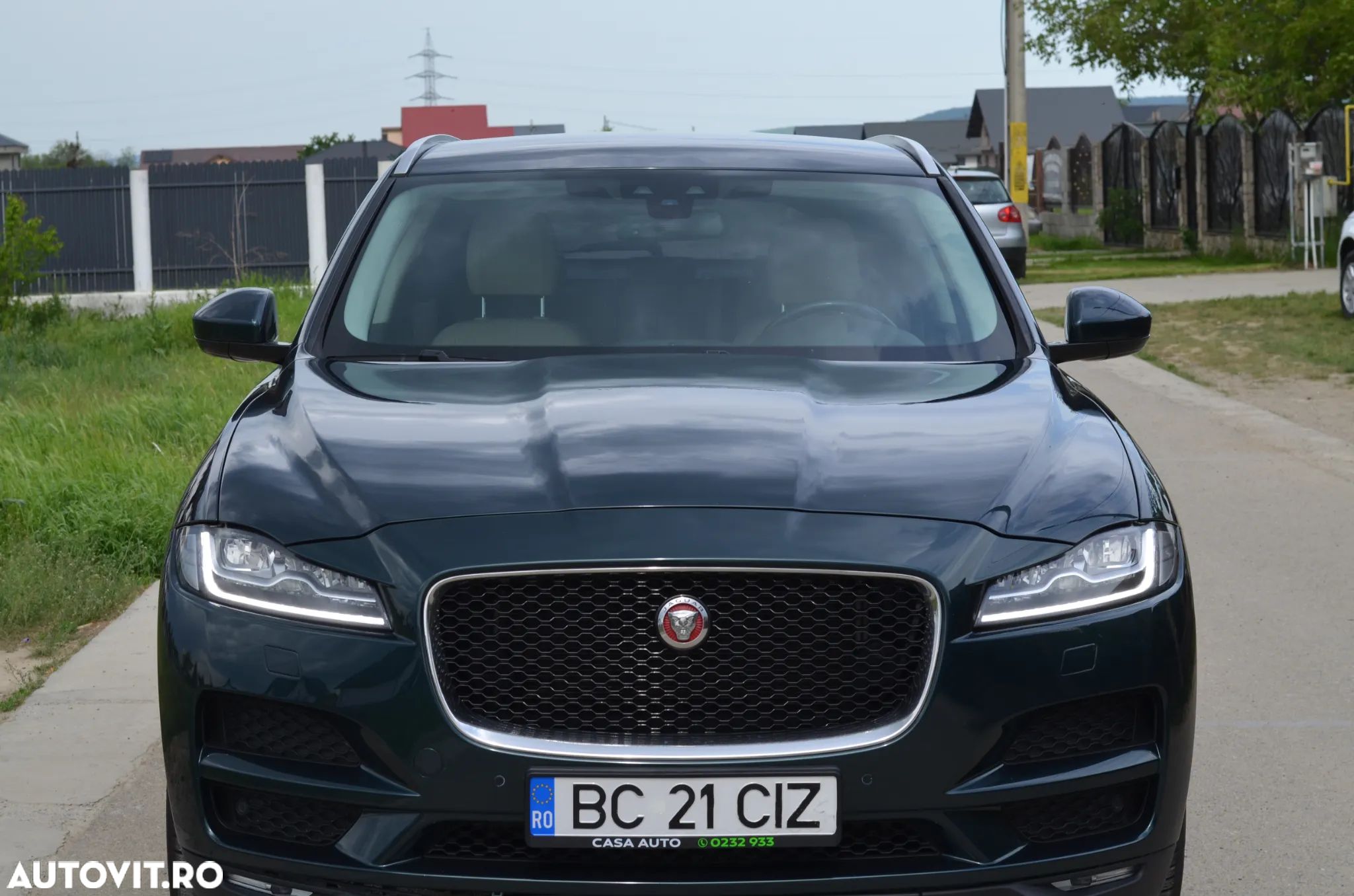 Jaguar F-Pace 20d AWD Portfolio - 1