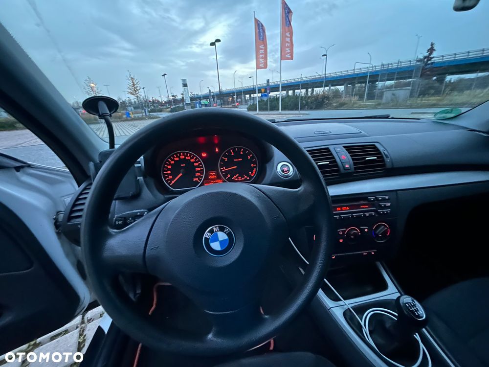 BMW Seria 1 - 14