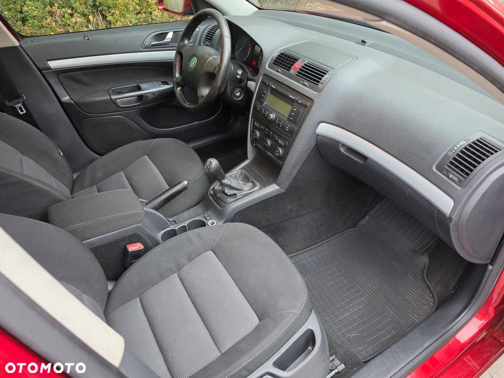 Skoda Octavia - 3