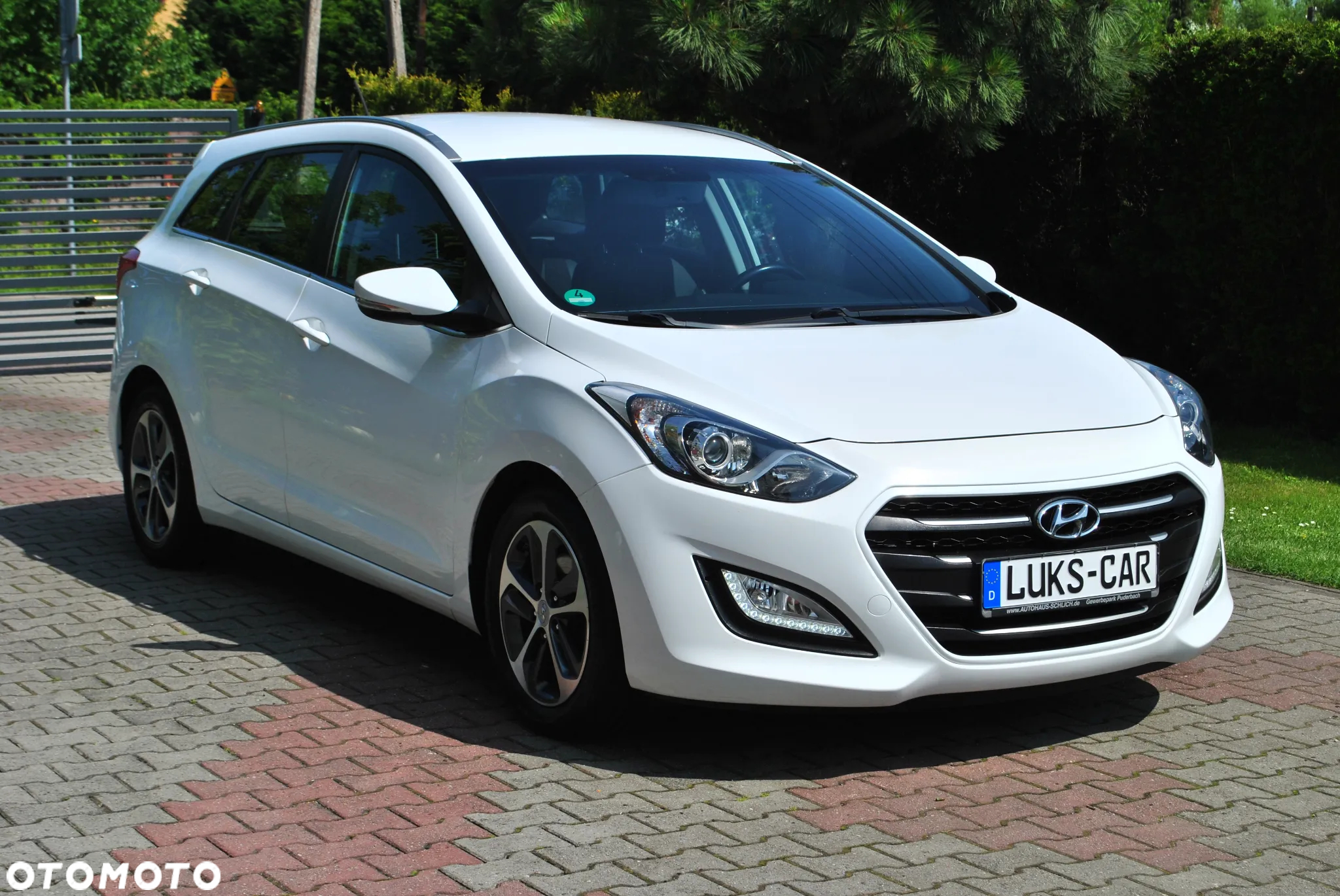 Hyundai i30 blue Kombi 1.6 GDi Style - 39