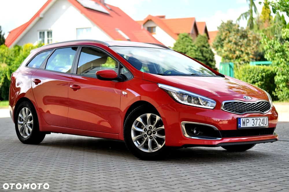 Kia Ceed 1.6 GDI M DCT - 10