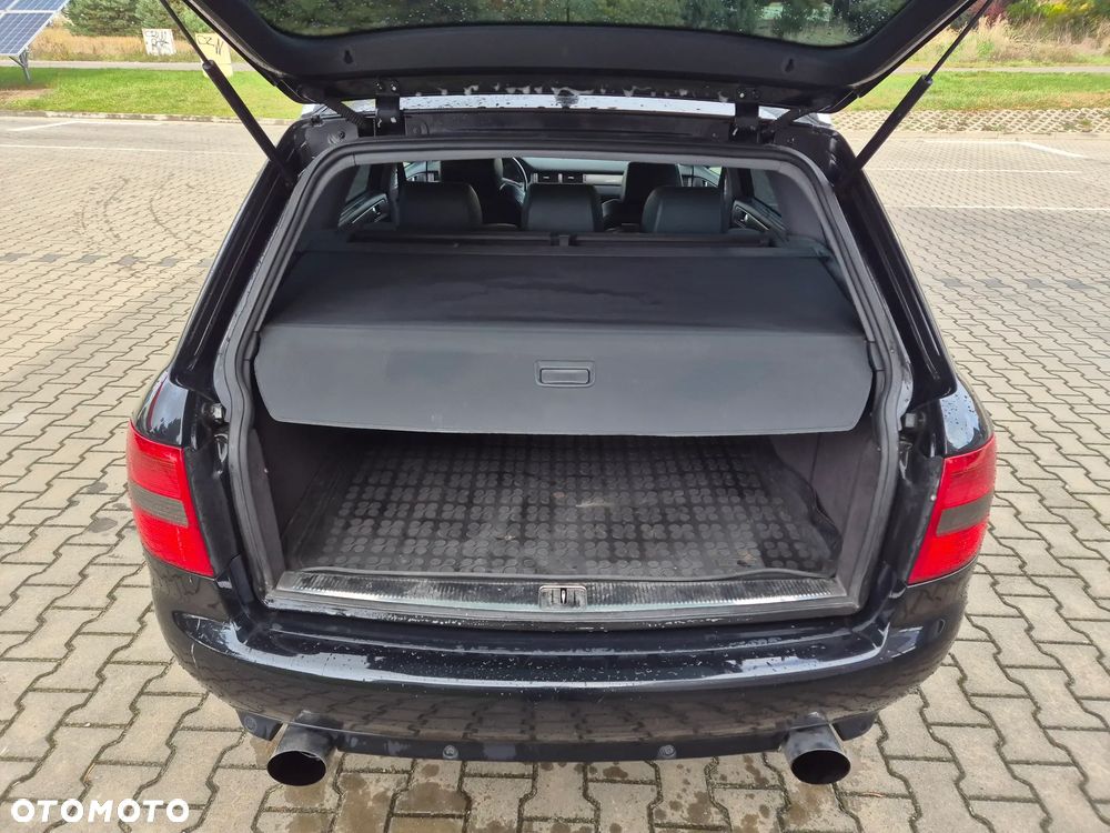 Audi A6 Avant 2.7T Quattro - 12