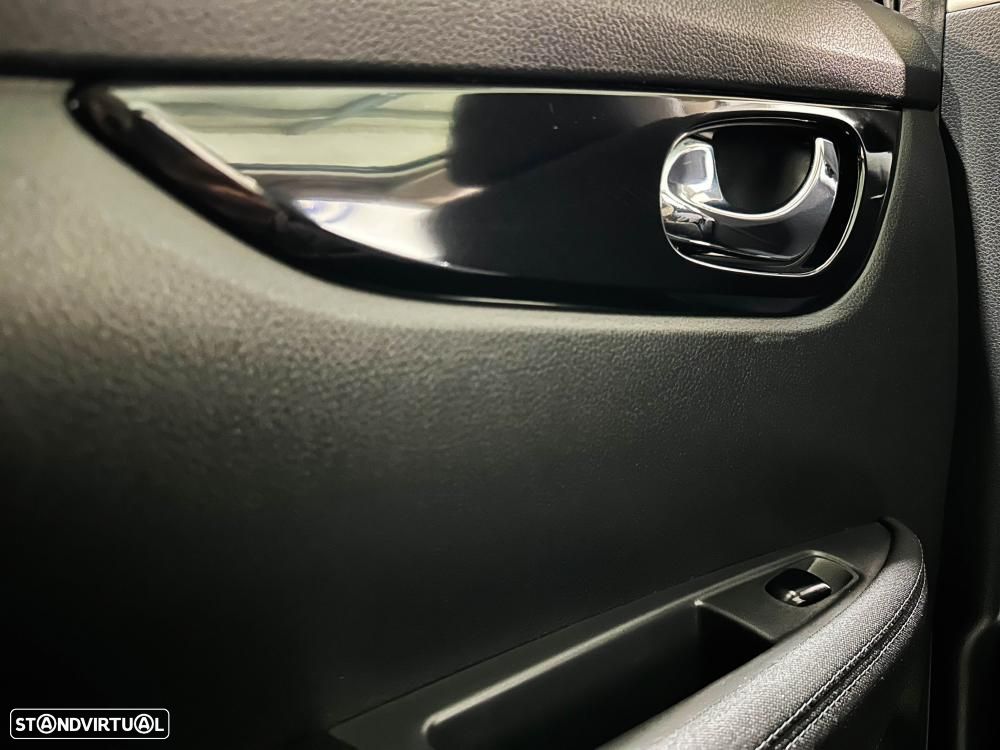 Nissan Qashqai 1.5 dCi N-Connecta Led - 30
