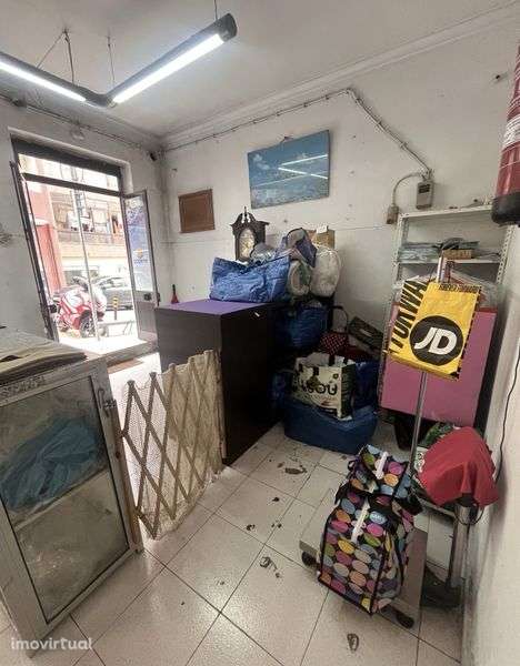 Trespasse Loja - Lavandaria Engomadoria na Brandoa - Grande imagem: 4/4