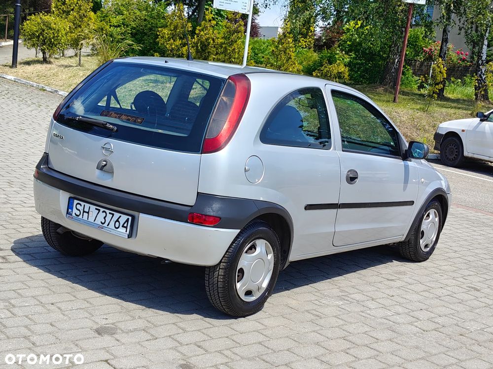 Opel Corsa 1.2 16V Enjoy - 12