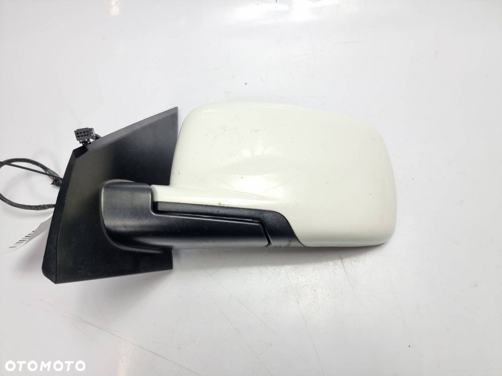 LUSTERKO LEWE FIAT FREEMONT PW3 7-PIN - 1