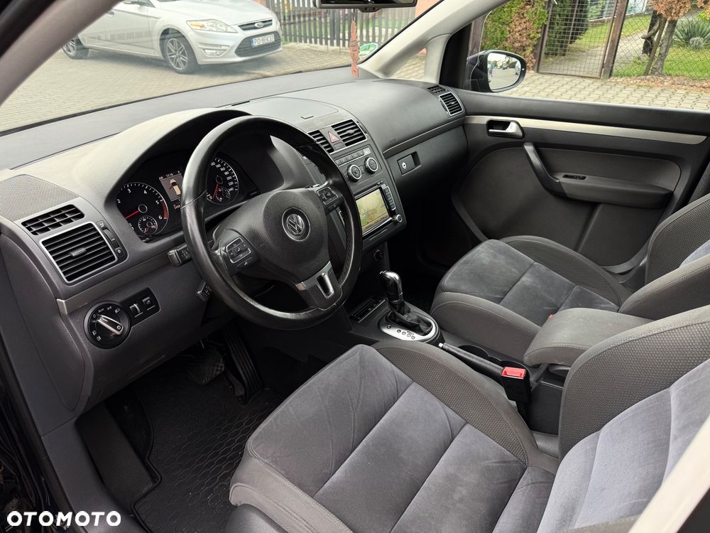 Volkswagen Touran 2.0 TDI DPF DSG Highline - 7