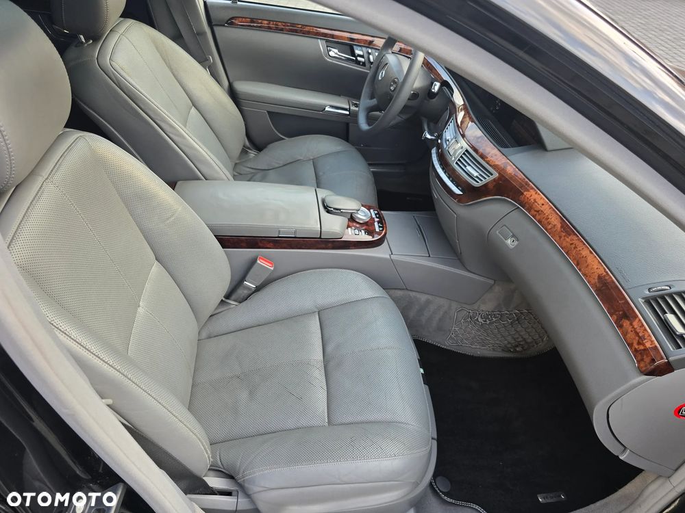 Mercedes-Benz Klasa S 500 7G-TRONIC - 24